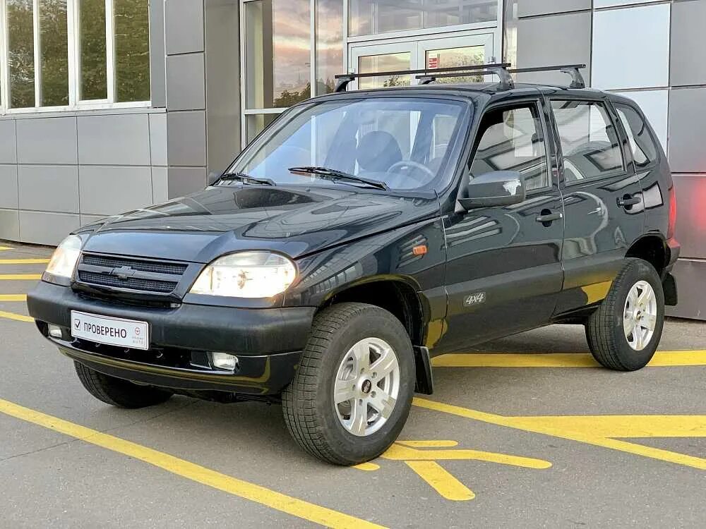 Машина шеви нива. Шевроле Нива 2007 1.7. Chevrolet Niva 1. Нива и Шевроле Нива. Chevrolet Niva 2007.