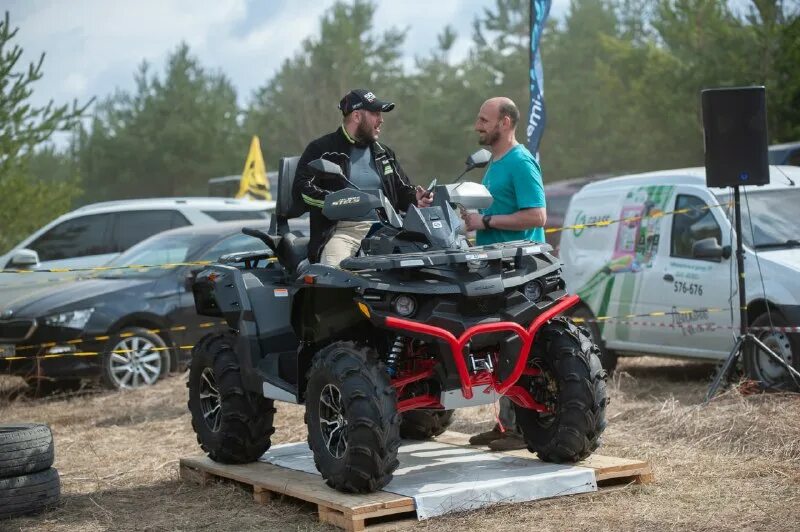 Квадро крым 6. Квадроцикл piligrim hs 800 atv-2. Гонки на квадриках. Квадро ижевск. Диван квадро 1.