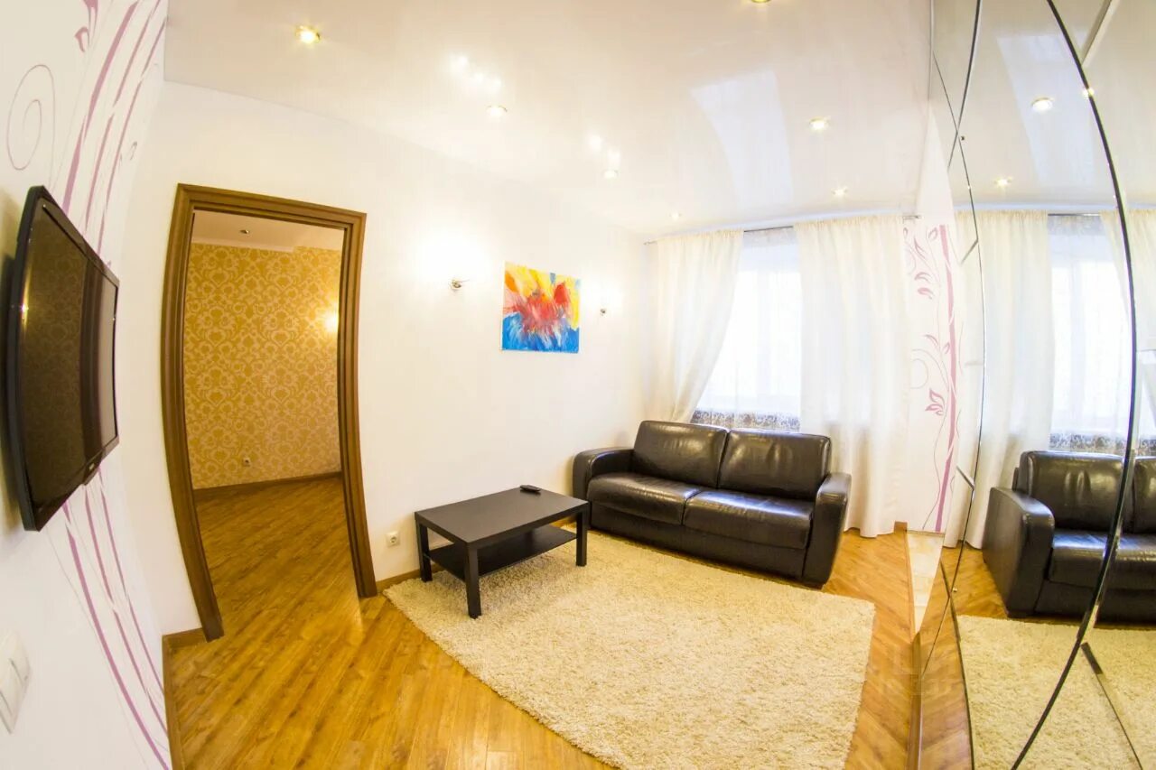 лучшие квартиры в омске. 2х комнатная квартира омск. сдача квартир в омске. однокомнатная квартира на сутки. губкина 15 сургут.