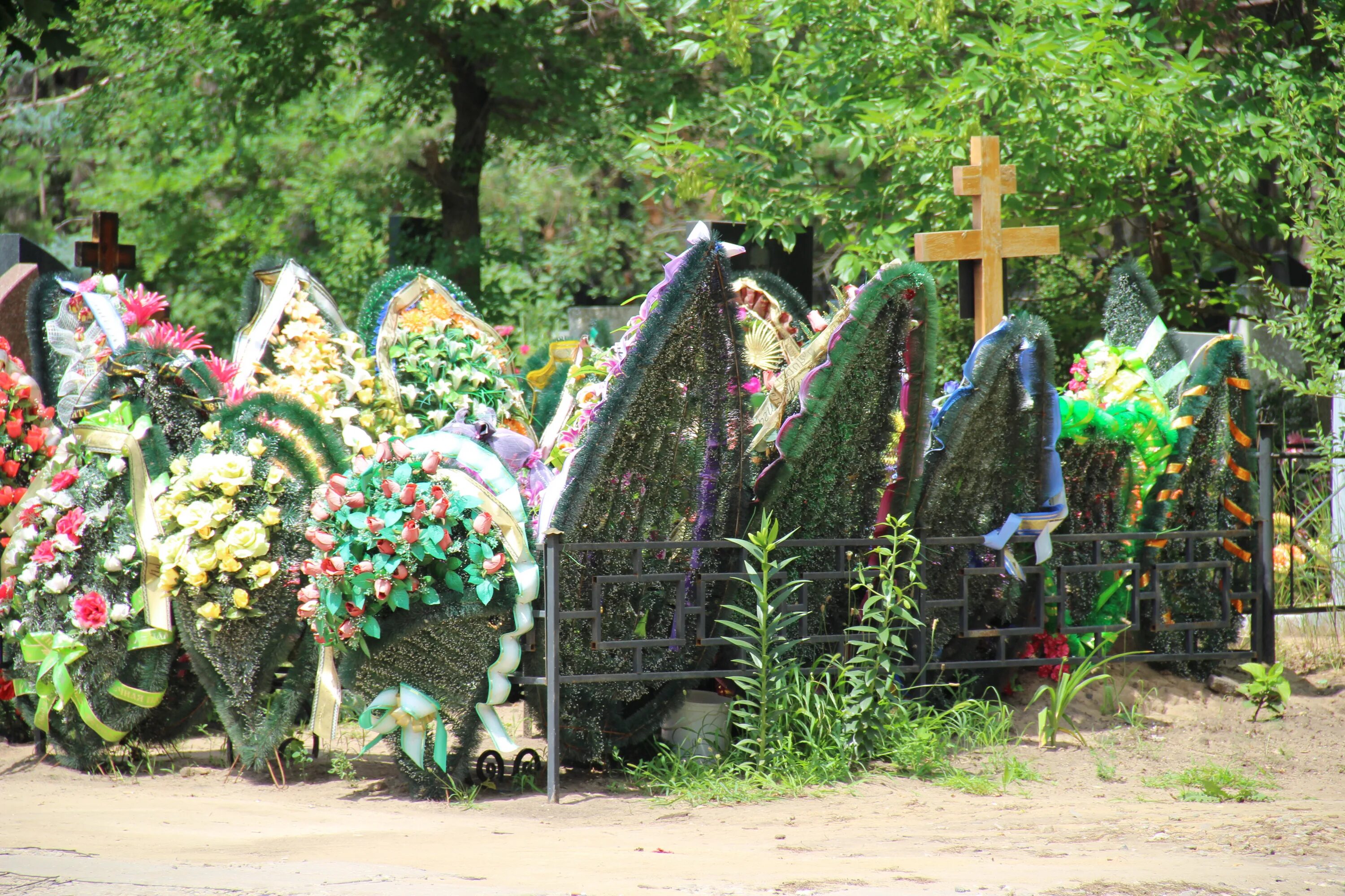 Памятники Юго Западное кладбище Воронеж. Кладбище Подгорное Воронеж. Коминтерновское кладбище Воронеж памятники на могилу. Кладбище баки Воронеж. Кладбища воронежа памятники