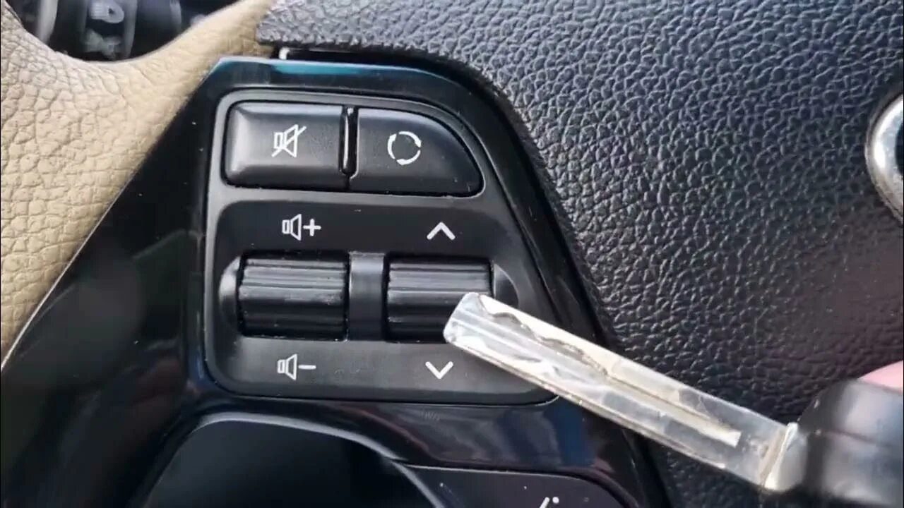 Кнопки на руль - KIA Ceed (1G), 1,4 л, 2011 года аксессуары DRIVE2