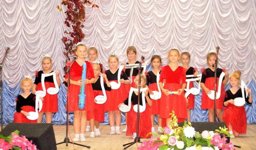 школа искусств красное. агойская школа искусств. школа искусств мариуполь. школа искусств красное. хореографический ансамбль радуга таруса.