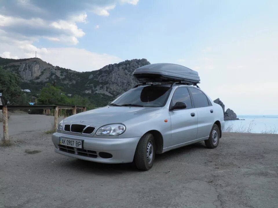 Ланос купить бу авито. Рейлинги на Шевроле Ланос. Автобокс Chevrolet lanos. Багажник на крышу Daewoo Leganza. Chevrolet lanos рейлинги.