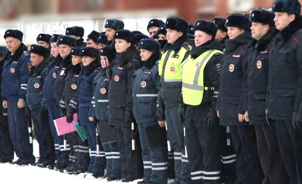 ДПС сотрудники верхней Пышмы. ДПС Нижний Тагил. Сотрудники ГИБДД верхняя Пышма. Сотрудники полиции верхняя Пышма. Сайт гибдд нижний тагил