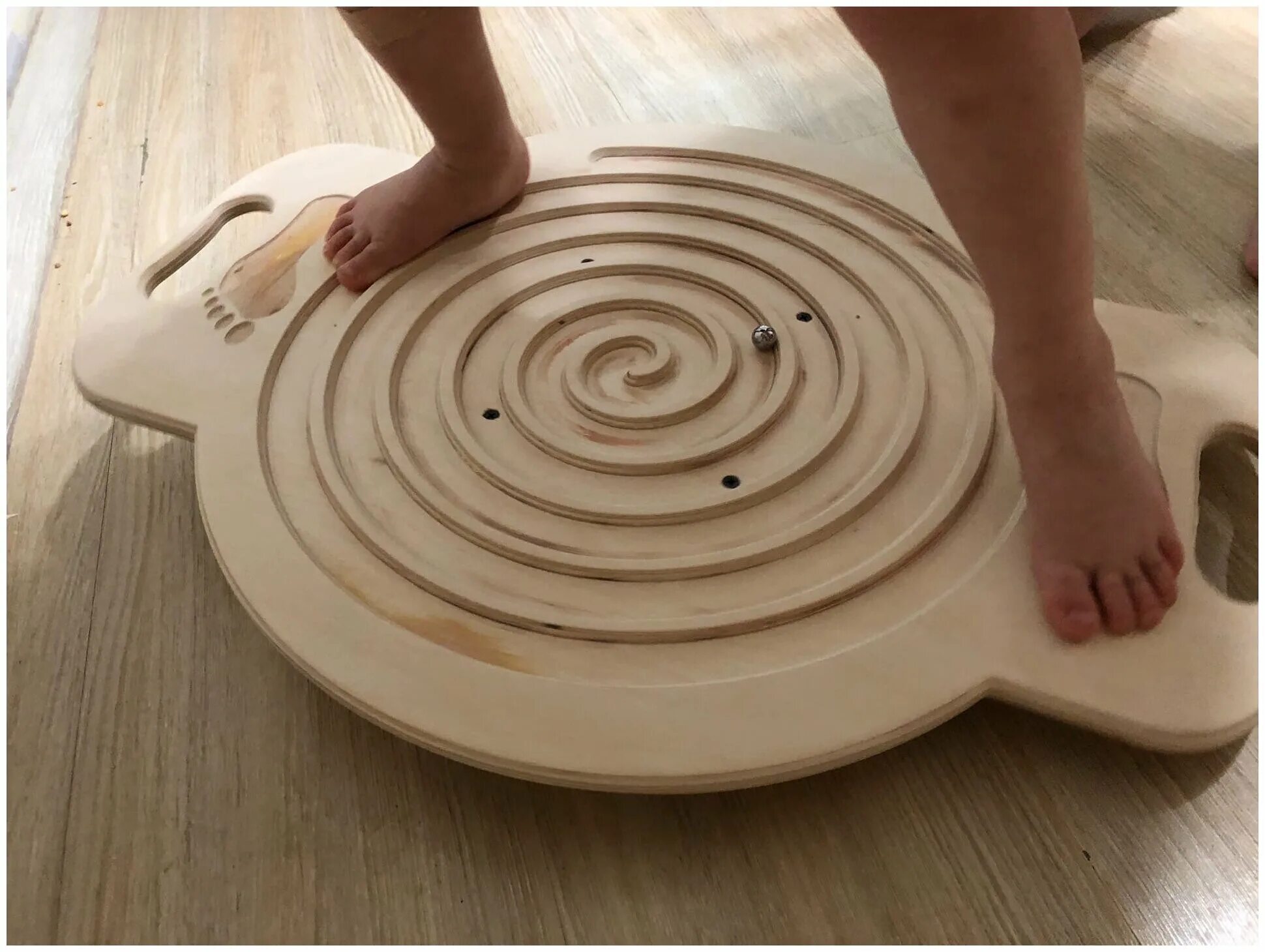 Балансир деревянный для детей. Балансир "дельфин" goki. Балансир деревянный для детей. Балансир лабиринт. Нейротренажер балансировочная доска.