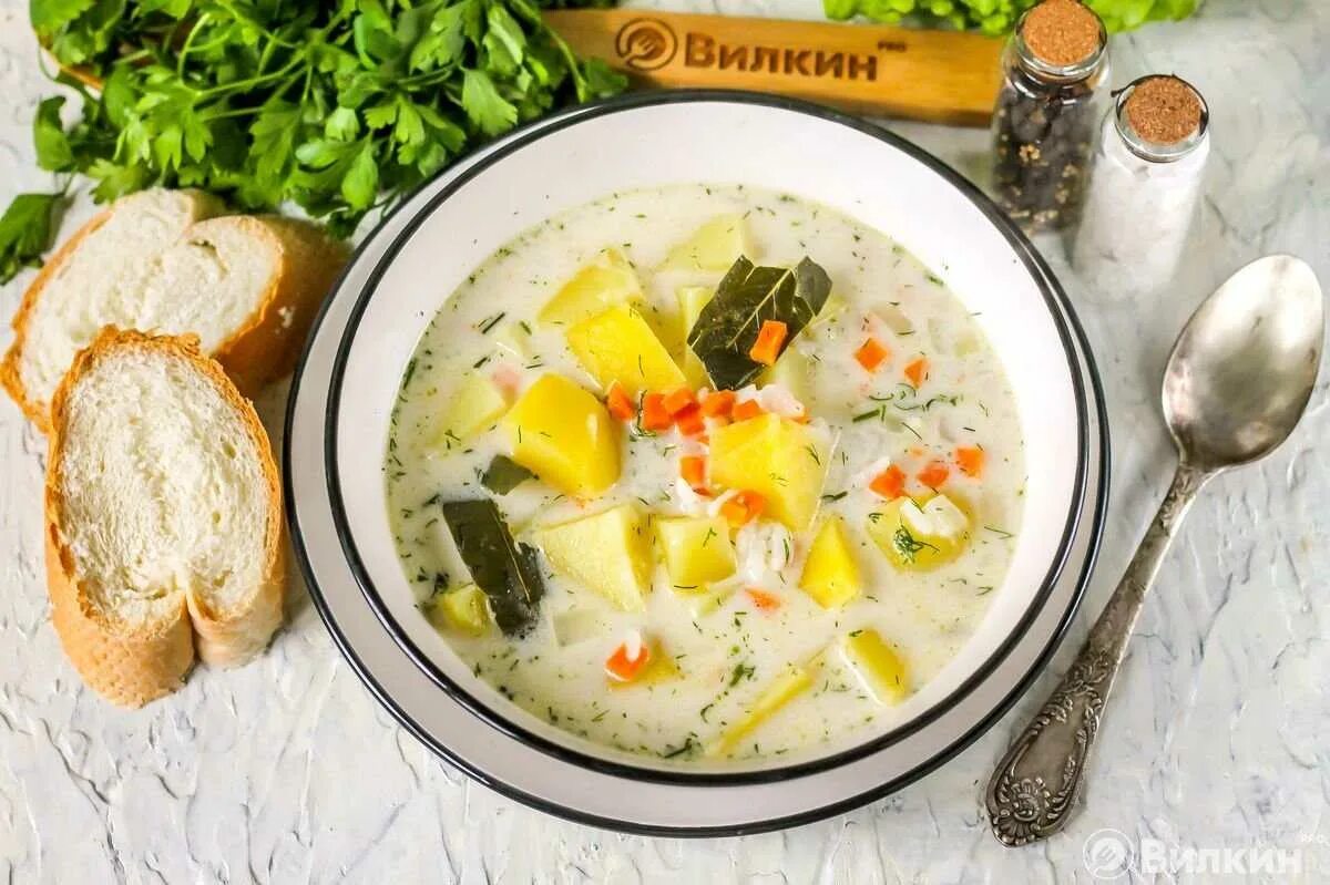 суп куриный с сыром дружба. сливочно сырный суп. суп с рисом и плавленым сыром. куриный суп с плавленым сыром. суп романо сырный.