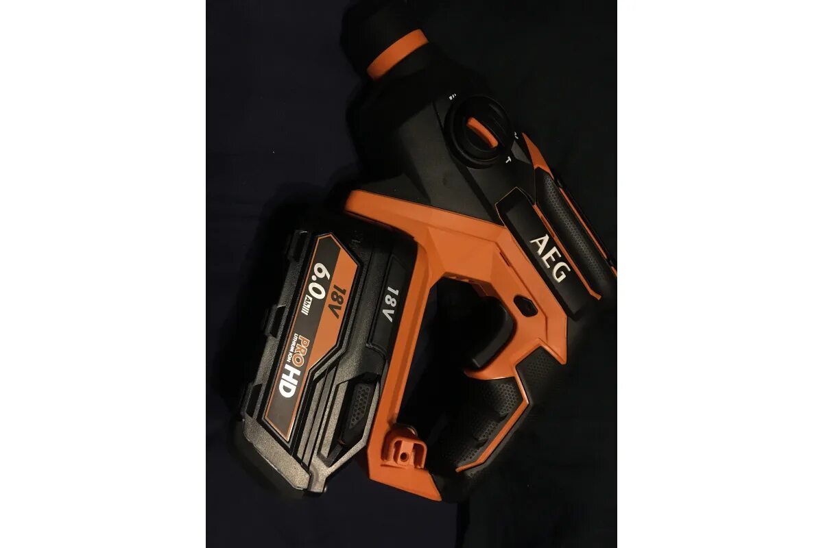 Aeg bbh18c. Aeg bbh18c-0 4935464984. aeg bbh18c-0. компактный перфоратор aeg bbh18c-0 4935464984. перфоратор аккумуляторный bbh18c-0 aeg в компл.:зу и акб.