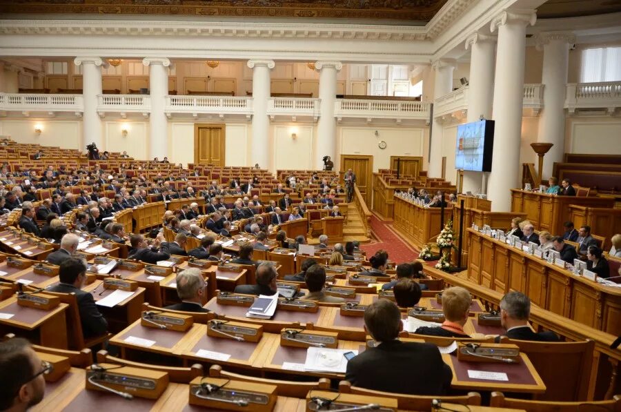 Первый представительный орган власти. Совет законодателей Таврический дворец. Законодательная власть в РФ парламент РФ. Законодательная власть РФ Законодательное собрание совет Федерации. Совета государственной Думы Российской Федерации.