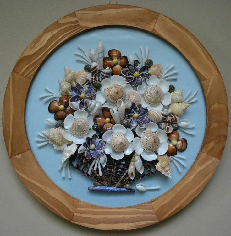 Панно из морских раковин. Панно с цветами из ракушек. Композиция из ракушек на стену. Панно с ракушками. Панно из ракушек.