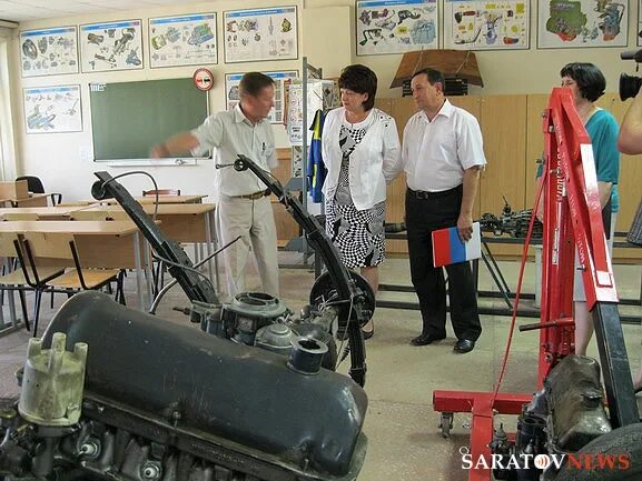 Преподаватель техникума вакансии. 34 Политехникум Энгельс. Красноуральск техникум учителя. Ajy "yutkmccrbq gjkbnt[ybre. Энгельсский политехникум логотип.