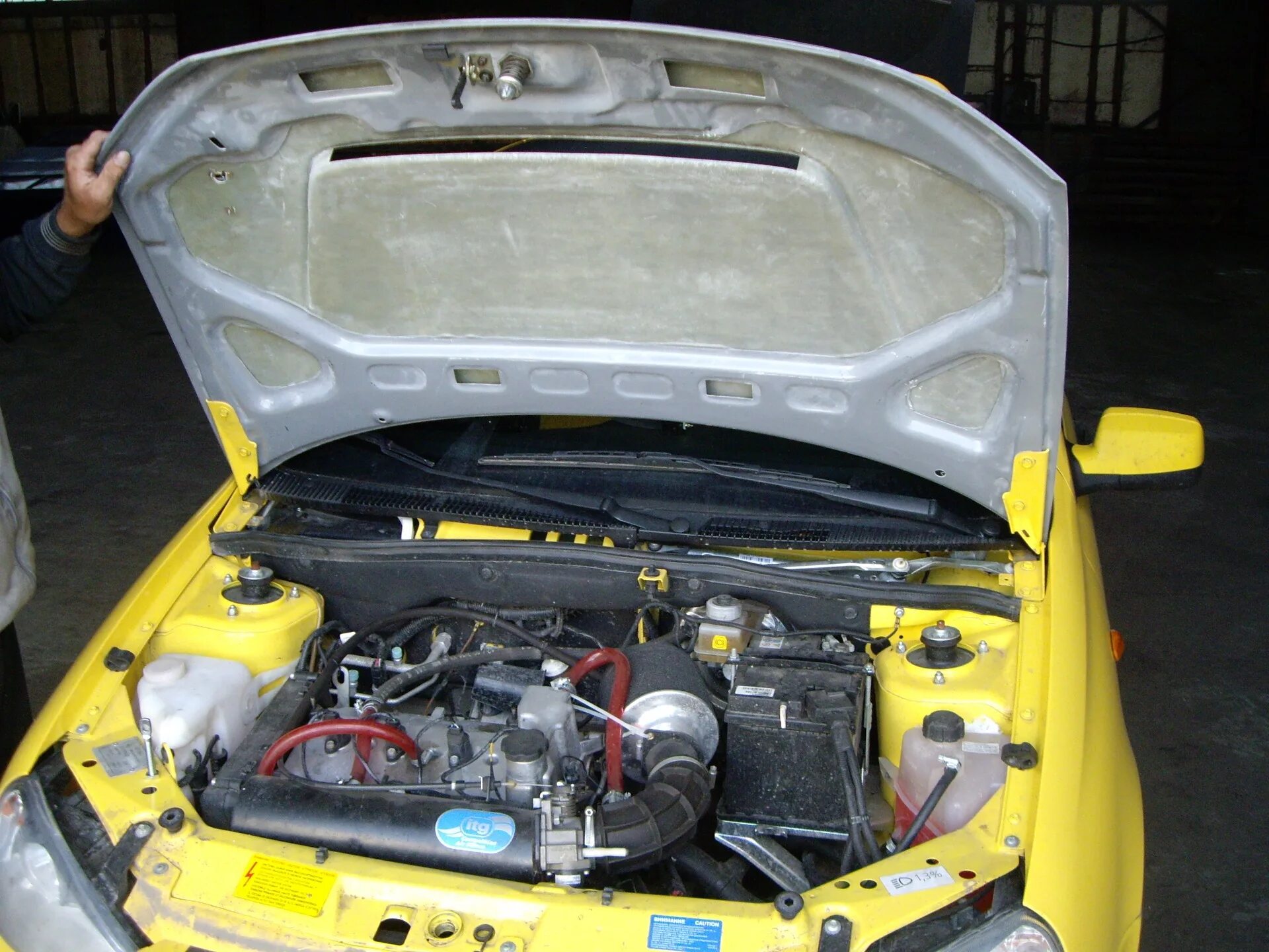 Пока упору капота - Lada Калина Спорт, 1,4 л, 2009 года своими руками DRIVE2