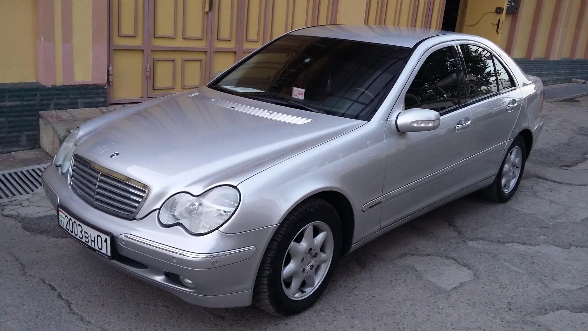 Мерседес кампремсор2007. Мерседес сечка в Таджикистан. Mersedes-Benz c class, 2002 ш Душанбе. Мерседес 2007 Таджикистан.