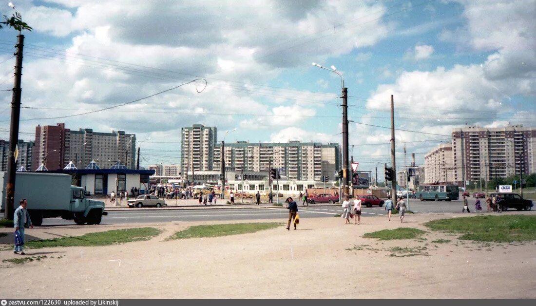 Веселый поселок спб. Проспект Большевиков 2000 год. Питер веселый поселок.