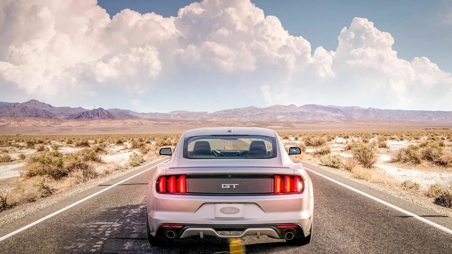 Car s outside. Ford Mustang gt4. Форд Мустанг в США. Мустанг gt Аризона. Ford Mustang Аризона.