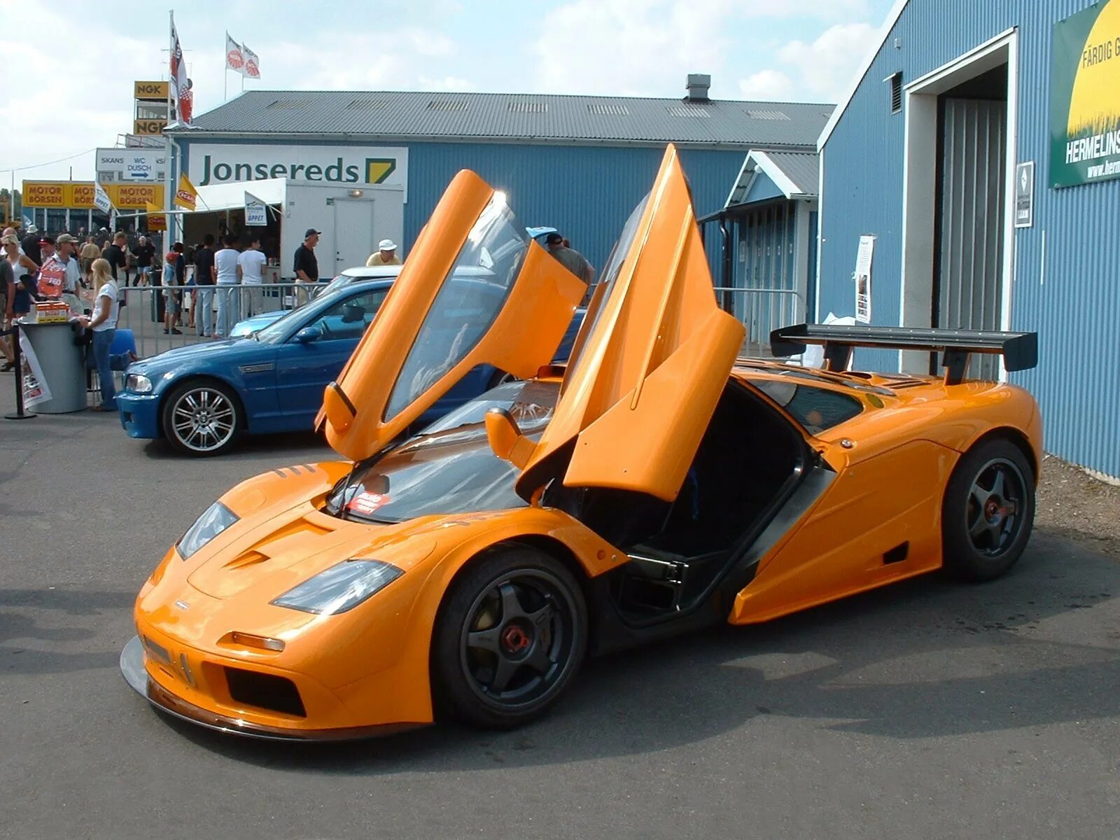 Самые машины в мире фото. MCLAREN f1 LM. MCLAREN f1 LM 1995. MCLAREN f1 GTR LM. Автомобиль Макларен ф 1.