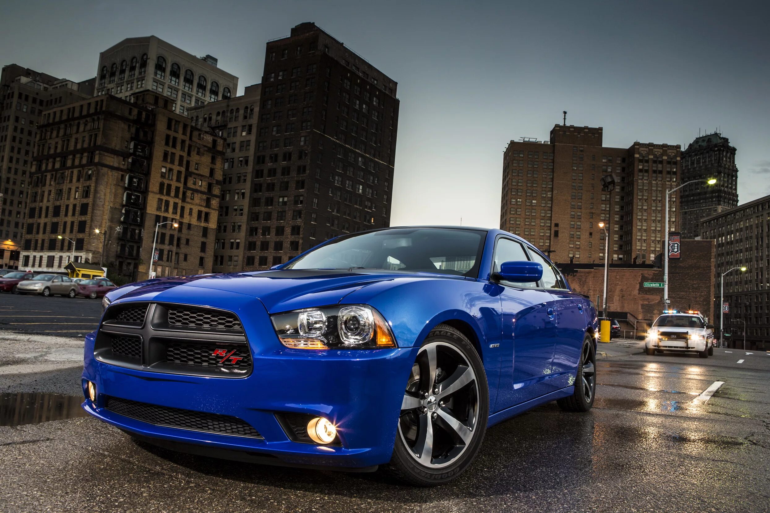 Включи синий машина. Додж Чарджер 2013. Dodge Charger Daytona 2013.
