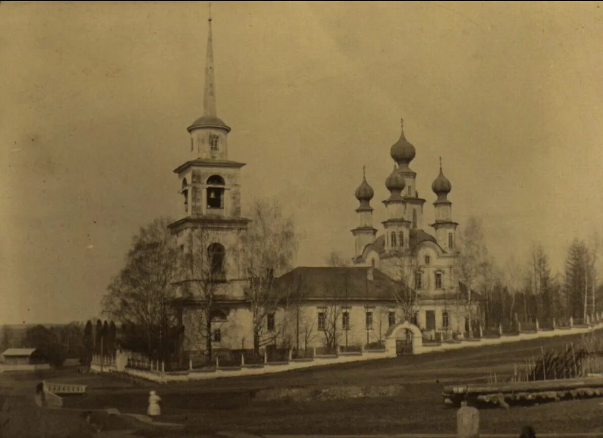 Ильинская церковь (ильинская, 9). Магазин ильинский заолешенка. Ильинский храм село ильинское красногорский. Усадьба ильинское 19 век. Демёнки ильинский район-.