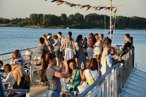 Корпоратив на теплоходе в москве