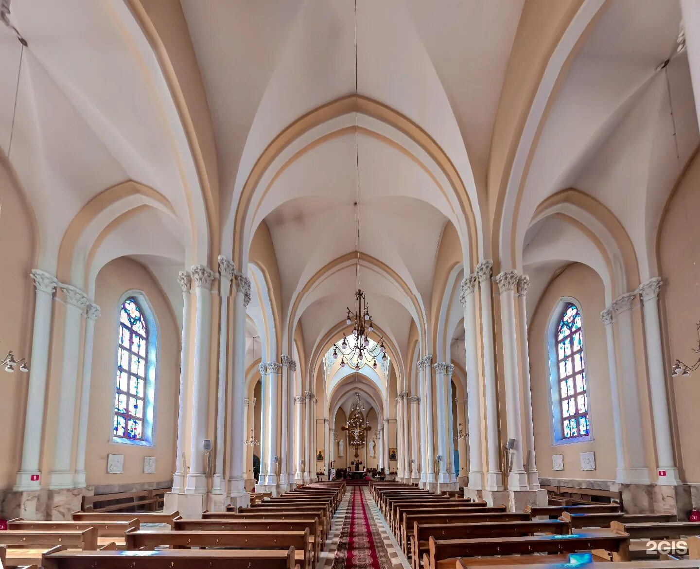 Костел девы марии. Кафедральный собор римско католической церкви непорочного зачатия. Непорочного зачатия девы марии собор внутри. Собор непорочного зачатия пресвятой девы марии москва внутри. Костёл непорочного зачатия пресвятой девы марии москва.