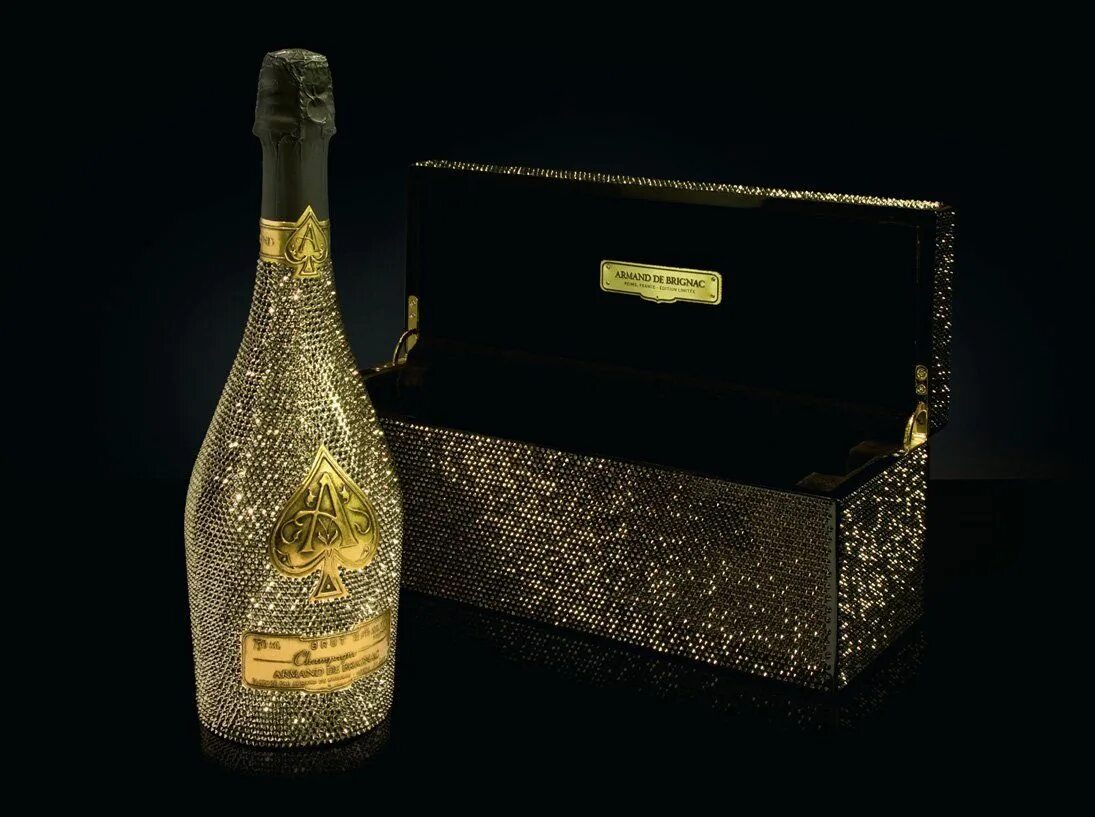 Цена самого дорогого шампанского. Арманд де Бриньяк Голд. Armand de Brignac Brut Gold. "Armand de Brignac" Brut Gold, Wooden Box, 30 л. Diamonds Champagne шампанское.