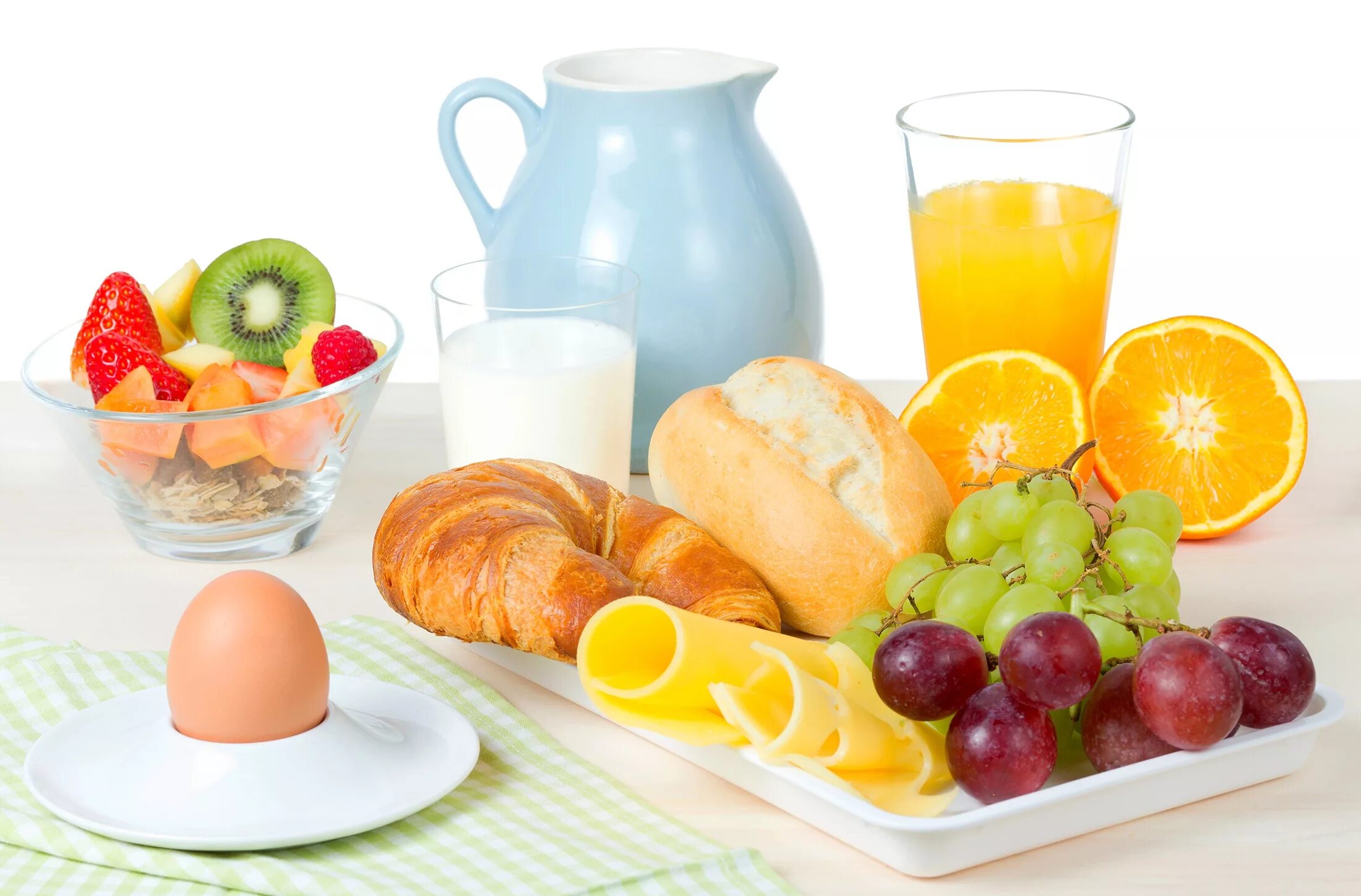 Хлеб молоко питание. Натюрморт с продуктами питания. Завтрак. Продукты на столе. Молоко и фрукты.