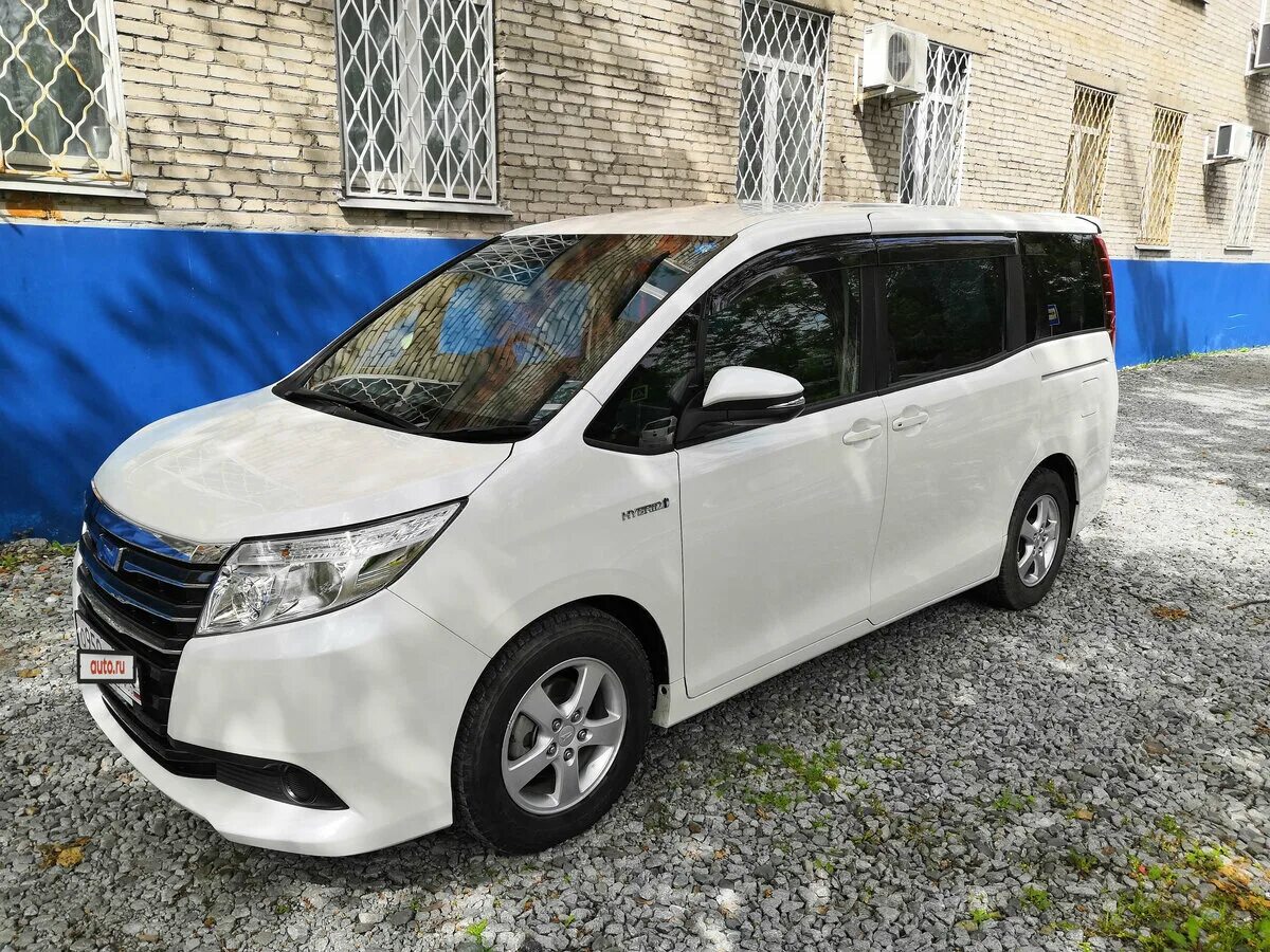 Toyota noah/voxy 2015. Toyota esquire 2014 hybrid. Тойота ноах гибрид 2014. Toyota noah 2021. Toyota noah/voxy 2015.