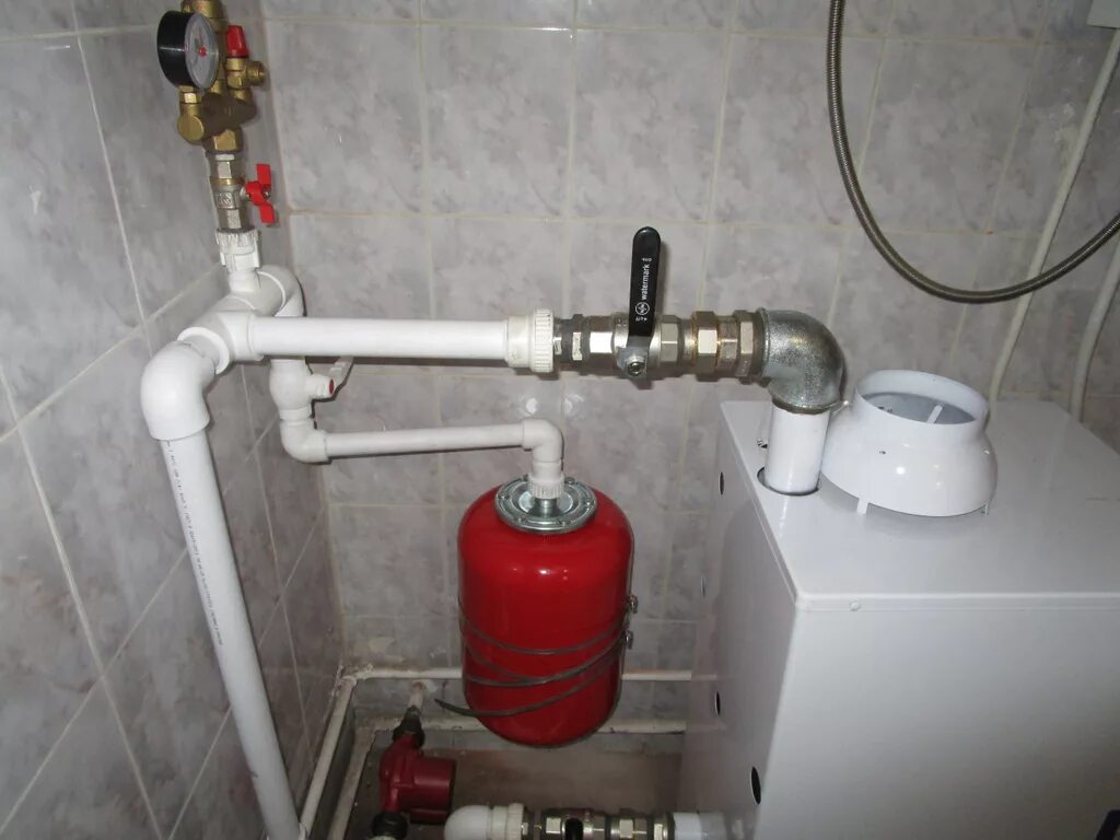 Подключение напольного газового котла. Обвязка газового котла лемакс. обвязка аогв полипропиленом. расширительный бак для отопления для аогв 11. обвязка на польногл газового котла 120кв.