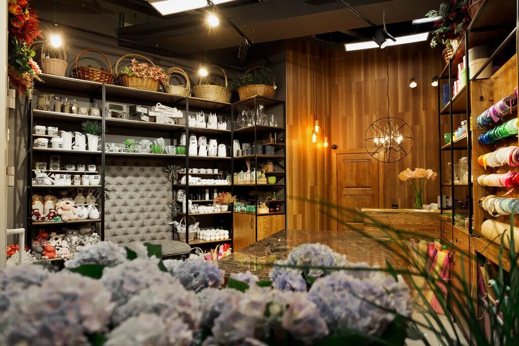 кафе peggy porschen cakes, лондон. магазин цветов rose. витрина магазина цветов. магазин цветов rose. магазин цветов rose.