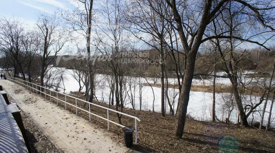 Заречье десна. Ротонда Троицк Заречье. Парк Заречье Троицк. Зона отдыха Заречье на реке Десна. Река Десна Троицк.