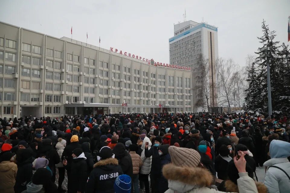 Митинг в Красноярске сейчас. Митинг Навального в Красноярске. Красноярск пикет. Митинг в красноярске