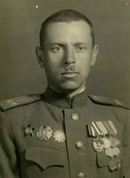 Полные кавалеры ордена богдана хмельницкого. Трижды орденом невского награжден. Кавалеры ордена кутузова. Кавалер ордена кутузова. Суетин рафаил петрович кавалер ордена богдана хмельницкого.