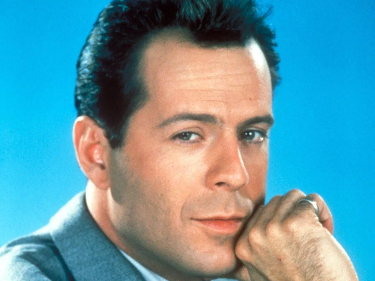 Уиллис в молодости. Bruce willis в молодости. брюс уиллис молодой. брюс уиллис в молодости фото. bruce willis молодой.