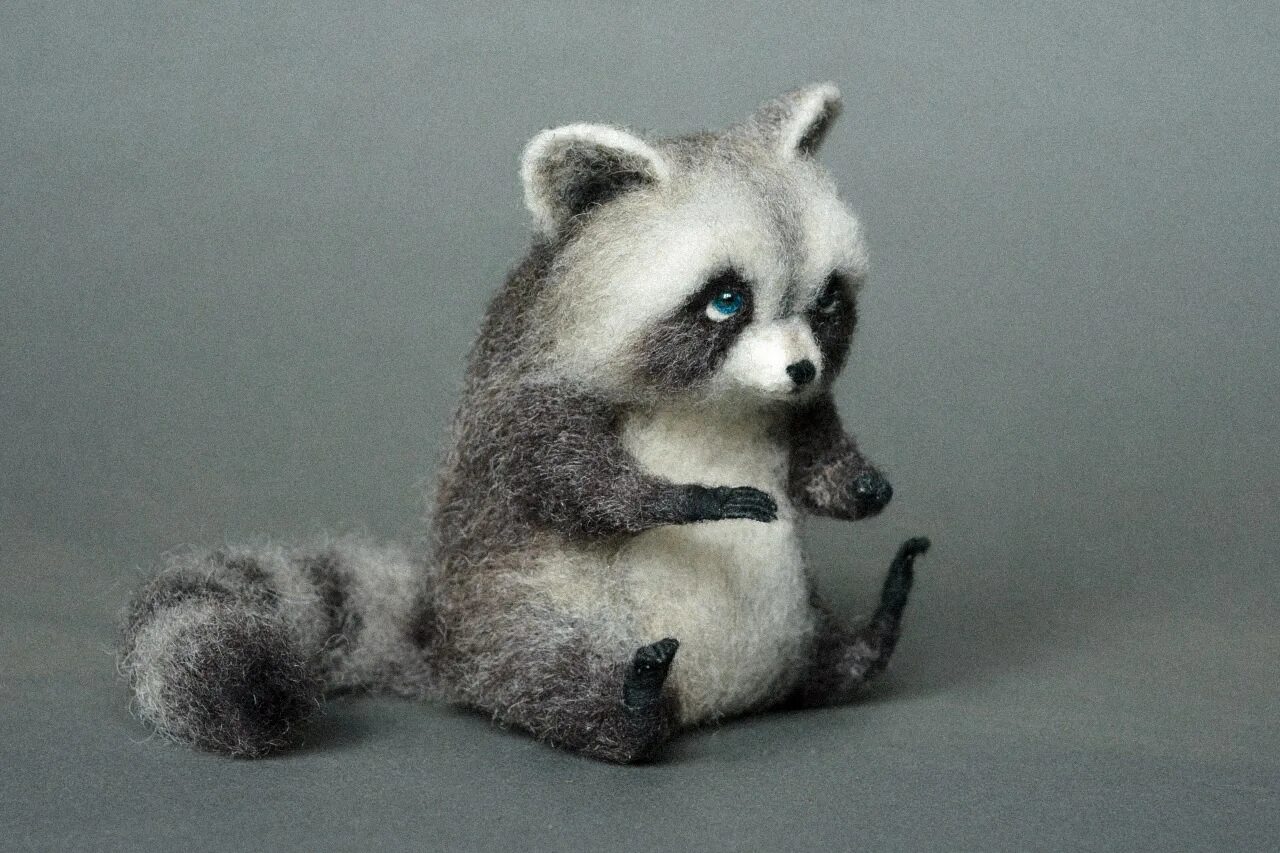 Валяние лапки. Шерсть енота. Мех канадского енота meucci. Пушистый енот полоскун. Енот из шерсти сухое валяние.