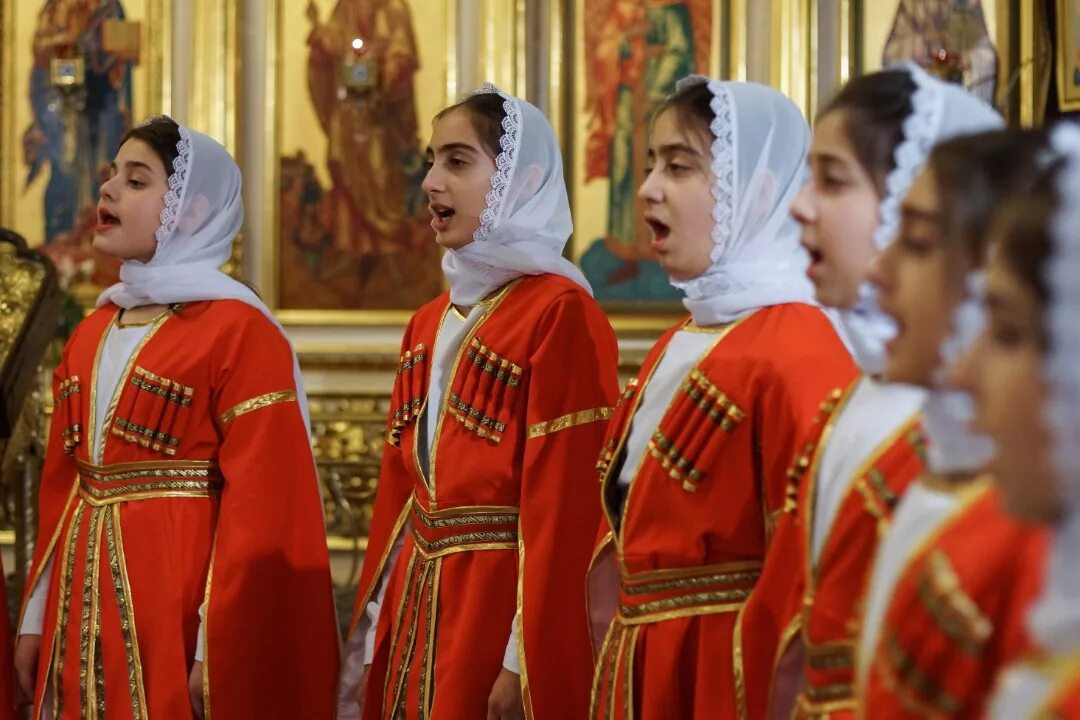 детский грузинский ансамбль в 1981. грузинский детский хор. детский хор грузии. грузинская детский хор. грузинский хор басиани.