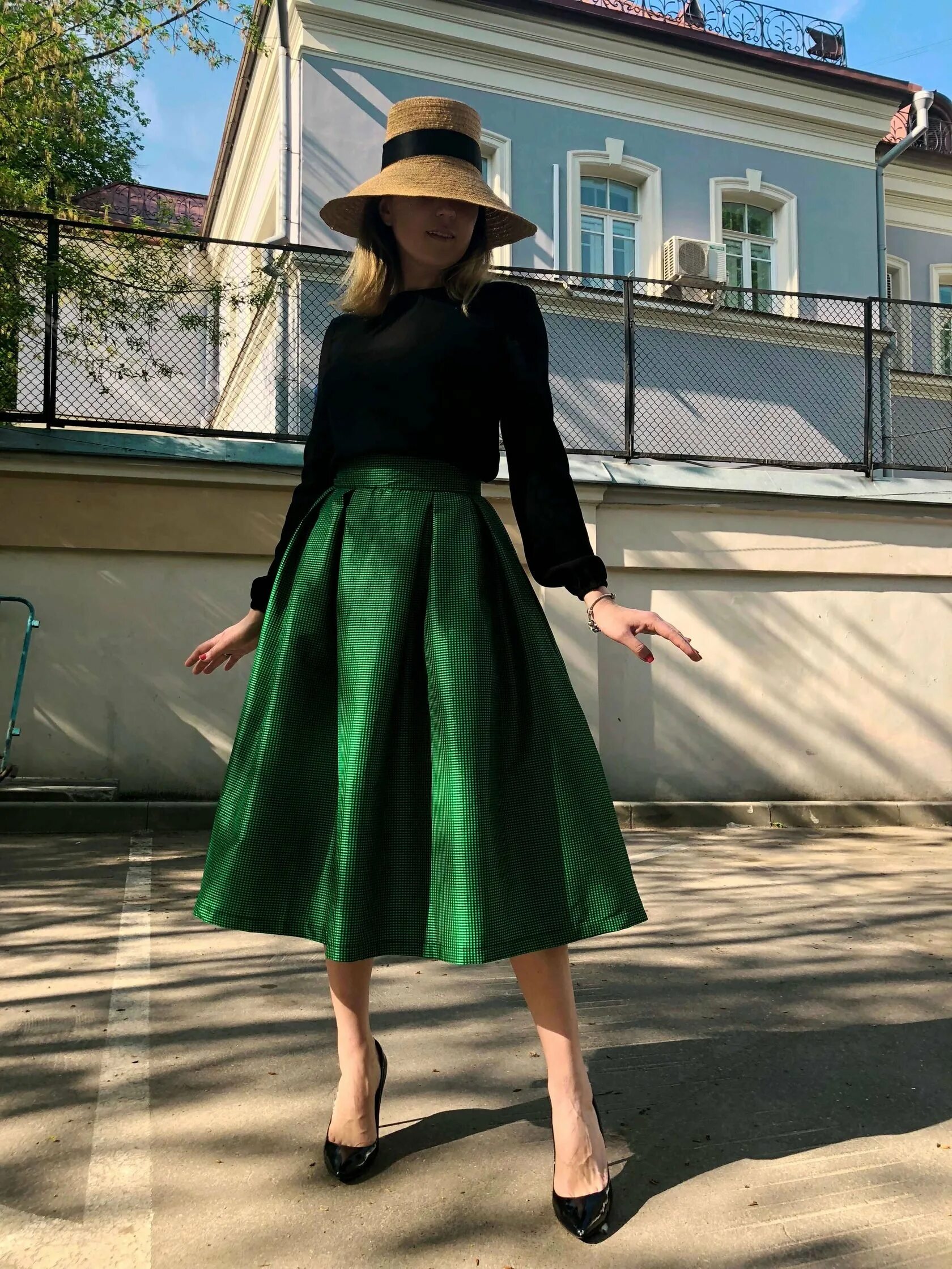 атласная юбка солнце. детские атласные юбки. юбка из атласа. юбка из атласа. сатиновая юбка.