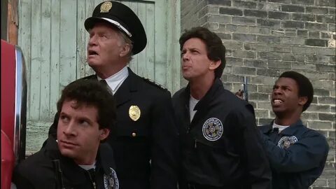 Полицейская академия (1984) .