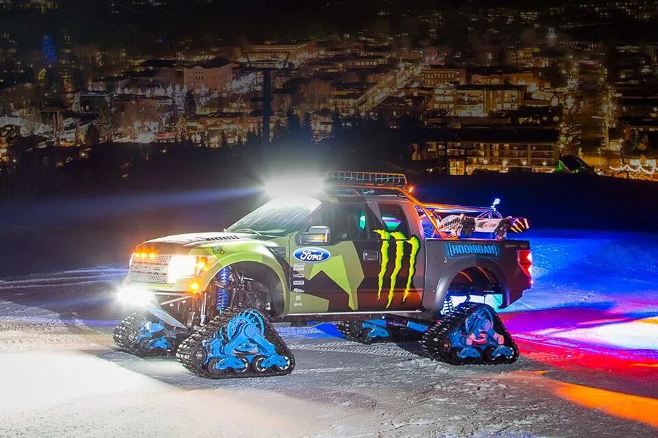 Ken block. Форд раптор кена блока. ford f 150 raptor ken block drift. ken block’s машины. форд ф100 кен блок.