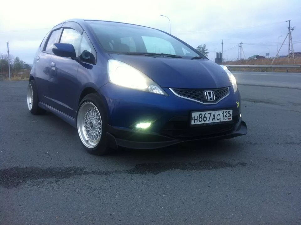 Хонда фит гд1. Honda Fit 2. Honda Fit GD 2005 Tuning. Синий Хонда фит гд1.