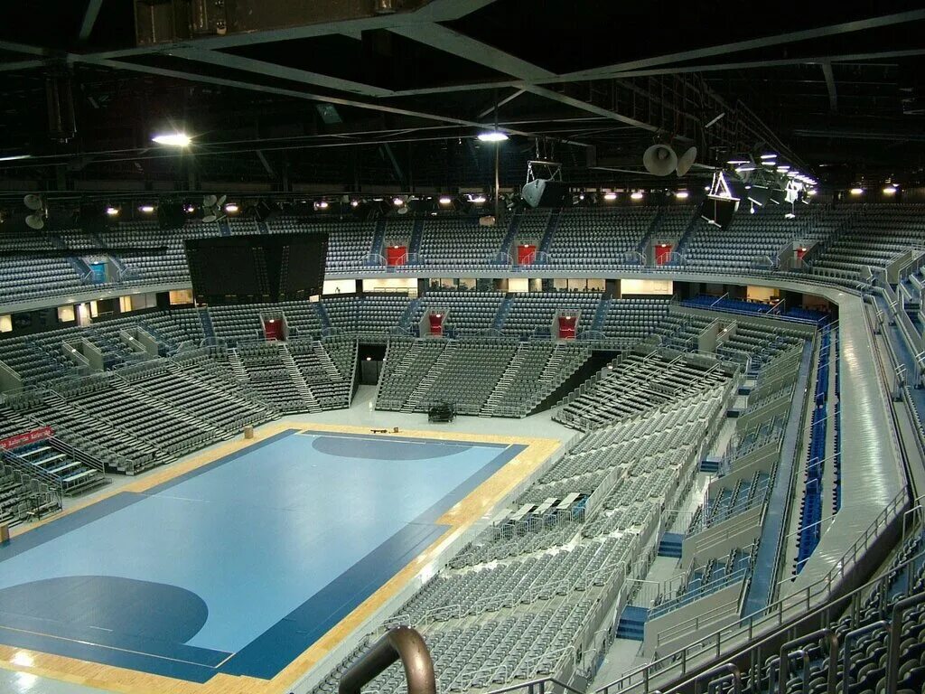 Arena standard. Арена загреб. ziggo dome arena. arena zagreb площадь арены. футзал арена.