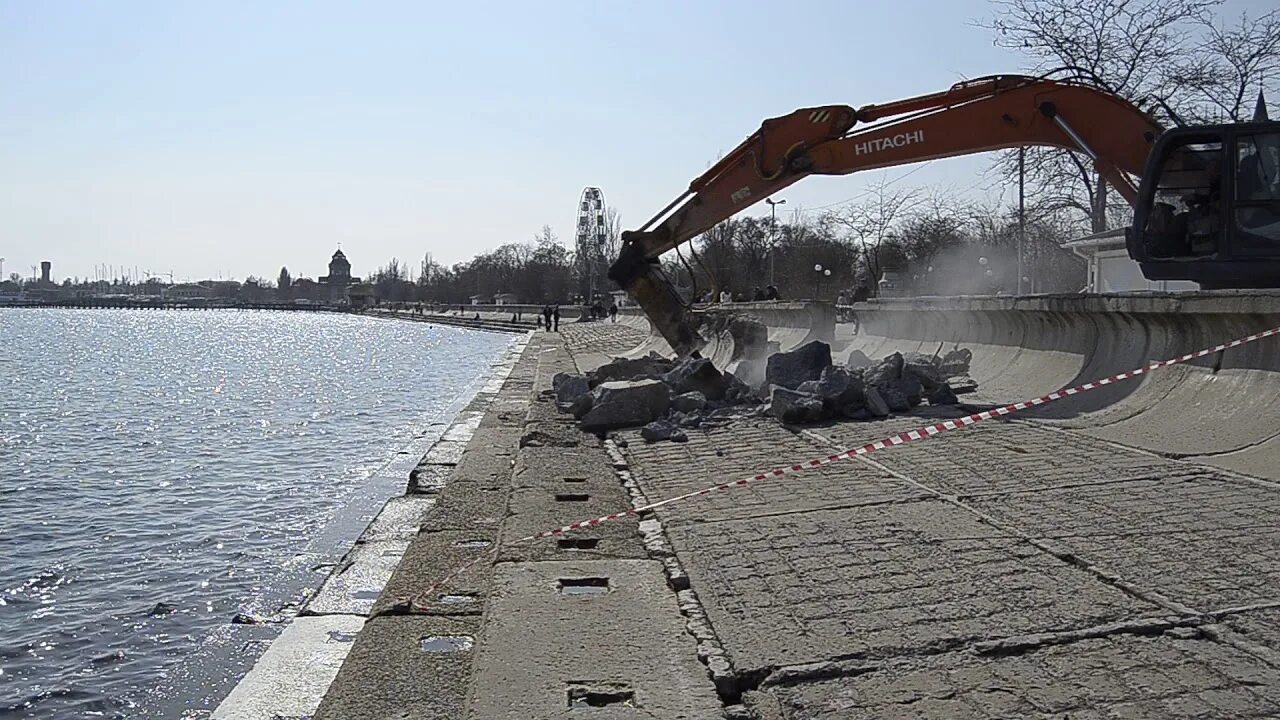 Реконструкция набережной Терешковой в Евпатории. Набережная Евпатория 2023. Евпатория набережная Терешковой реконструкции сегодня. Набережная Терешковой Евпатория 2023.