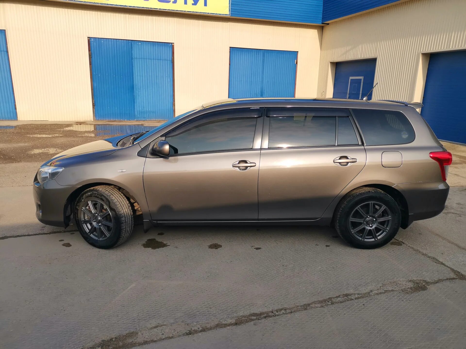 Вд 2010. Тойота филдер 4 вд. toyota corolla fielder 4wd. тойота филдер 4wd универсал. тойота филдер 2010 4wd.