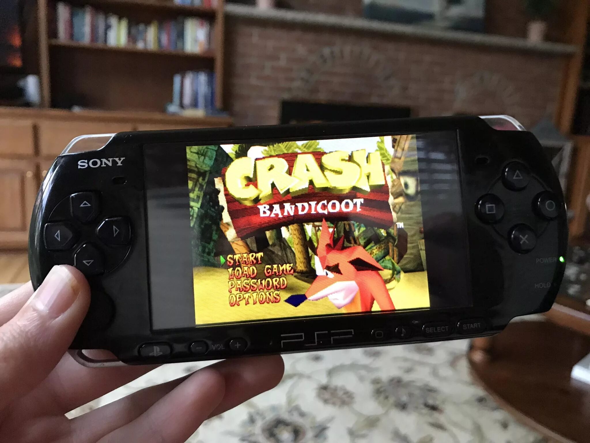 Игры psp на компьютере. Crash PSP Vita. PSP 3000 игры. Crash Bandicoot PS Vita. ПСП игрушка.