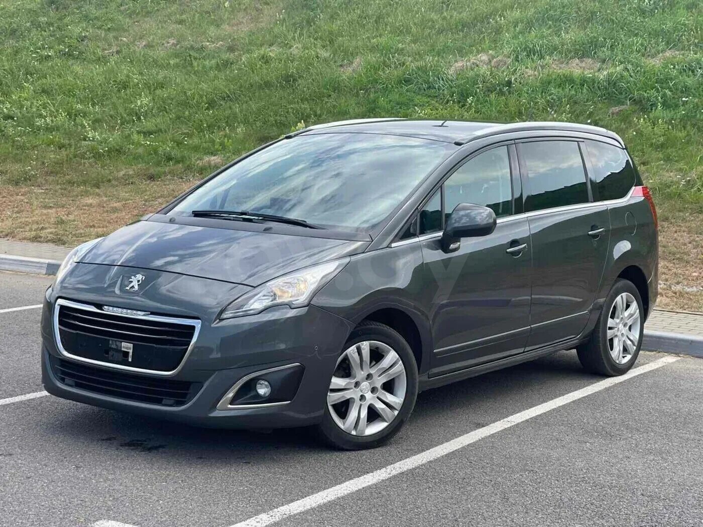Ширина пежо 5008. Пежо минивэн 5008. Пежо 5008 22 года. Пежо 5008 минск. Peugeot 5008 2013.