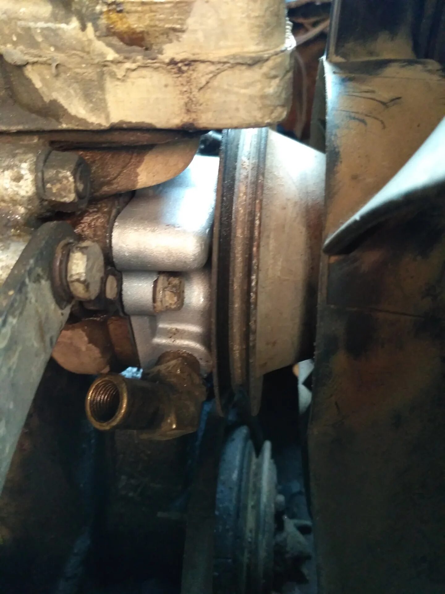 Термостат шевроле спарк м300 1. Помпа уаз буханка. Уаз 469 мотор 402 помпа. Помпа уаз буханка. Помпа уаз 33065.