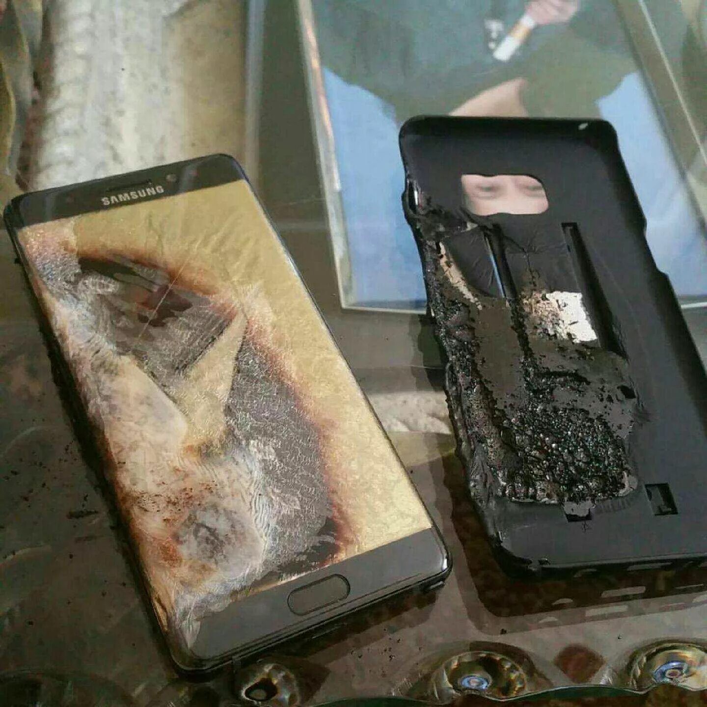 Samsung Galaxy Note 7 взрывается. Galaxy Note 7. Samsung Galaxy Note 7 аккумулятор. Самсунг галакси ноут 7. Samsung сгорел