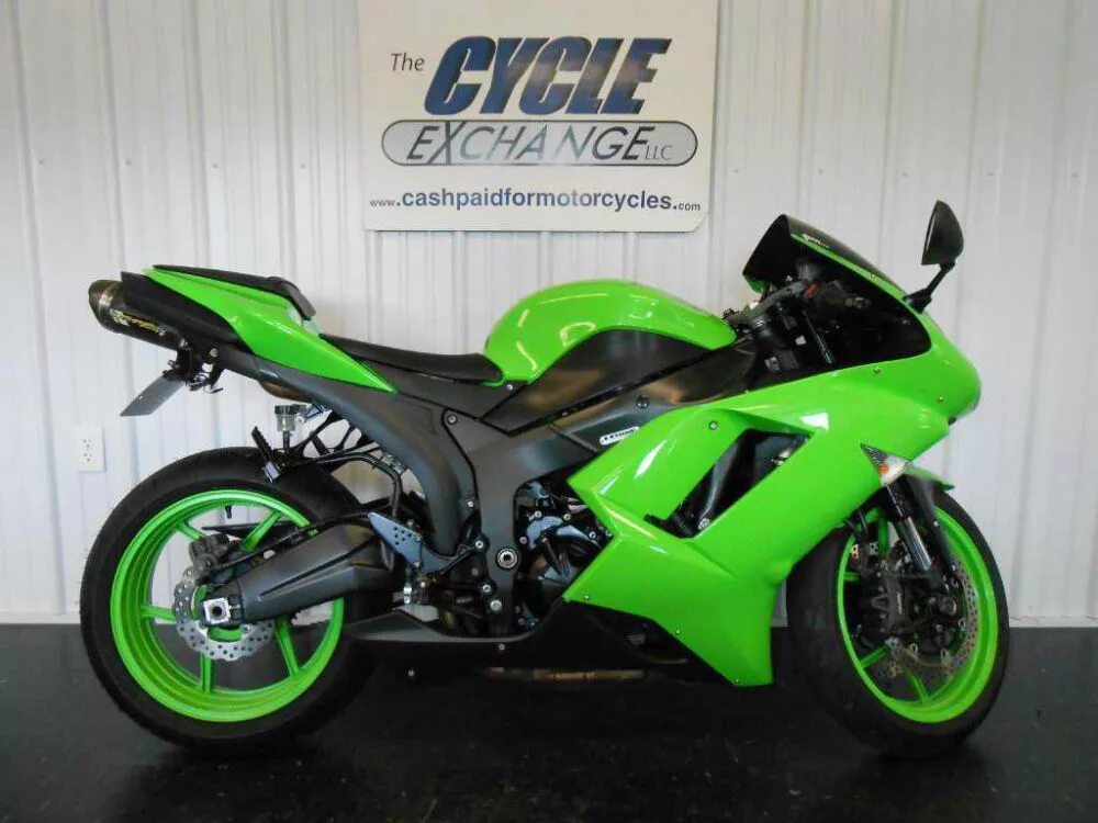 Черно зеленый кавасаки. Кавасаки ниндзя салатовый цвет. Kawasaki ninja 300. Мотоцикл кавасаки ниндзя черный. Кавасаки ниндзя zx10.
