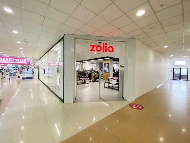 Zola магазин одежды. Zolla одежда. Зола калининград. Золла уссурийск. Зола калининград.