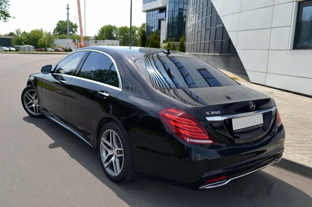 S222 черный тонированный мерседес. Mercedes benz s500 w222. Mercedes s class black. Mercedes benz s class w222 черный. Mercedes s63 amg w222 черный.