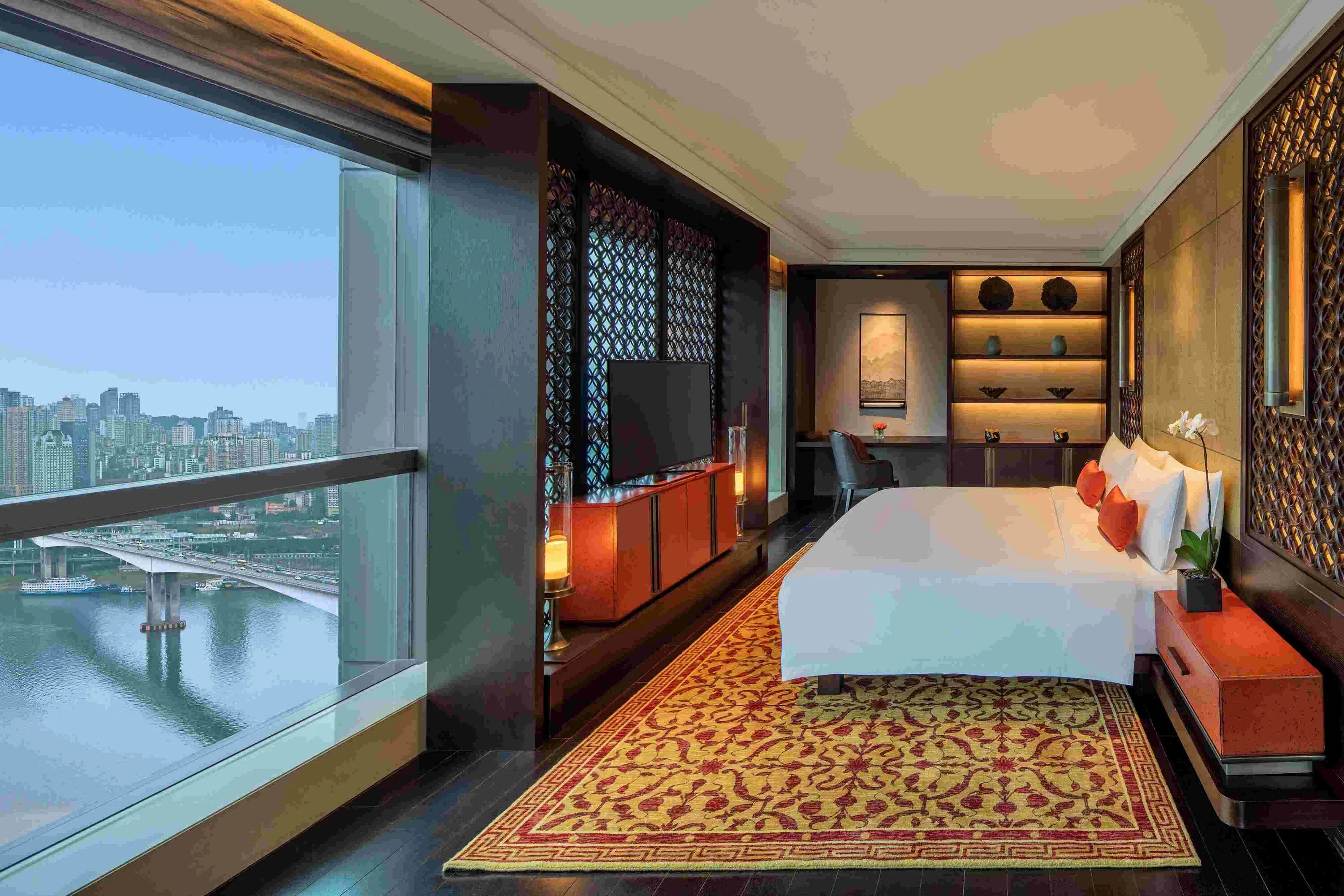 Luxury star. Regent Hotel Chongqing. Чунцин отели. Чунцин отели 5 звезд. Чунцин VOCO Hotel.