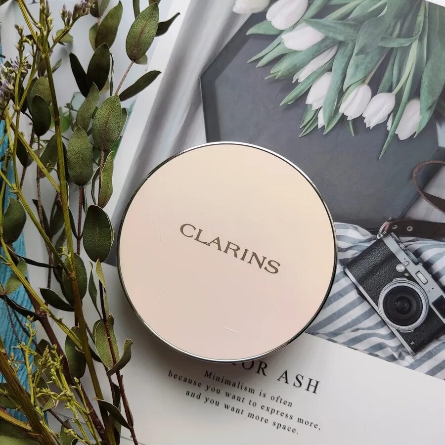 13 версия отзывы. Clarins ever Mate. Пудра Clarins 01 Light. Light Medium пудра кларанс. Пудра Clarins демонстрантов.